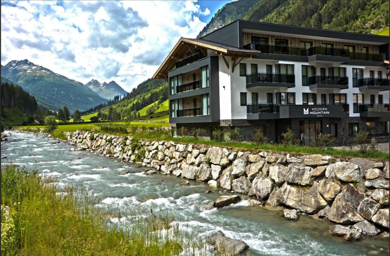 Hotel Modern Mountain Ischgl Exteriör bild